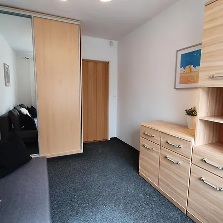 Mieszkanie Blisko Plazy - Wyscigi Apartmán